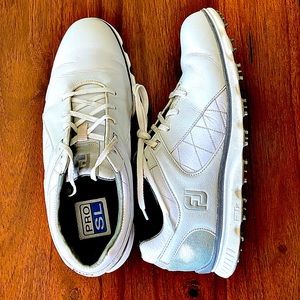 Footjoy golf shoes